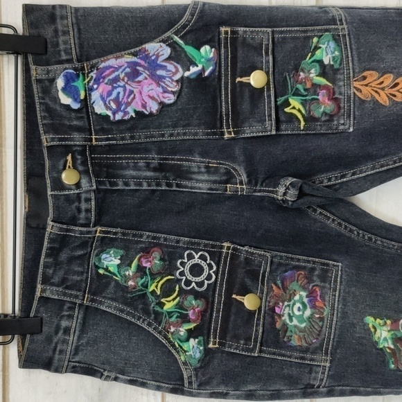 CYNTHIA Rowley Embellished Kick Flare Dark Wash Cargo Jeans, Size 0 - Picture 2 of 15